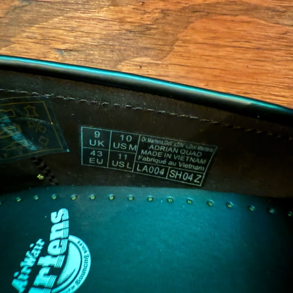 Black Leather Men's Loafers - Picture 11 of 13